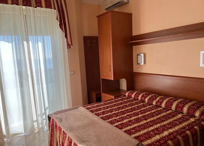 Hotel Bristol - Koolibry Cervia