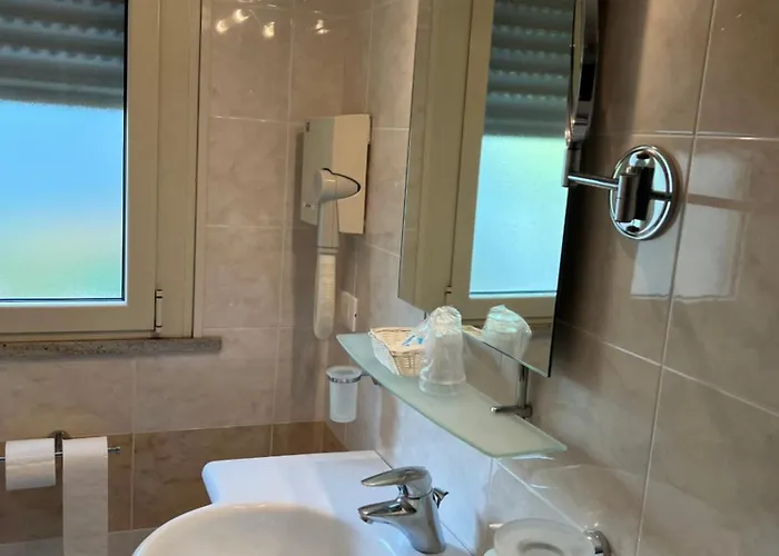 Otel Bristol - Koolibry Cervia